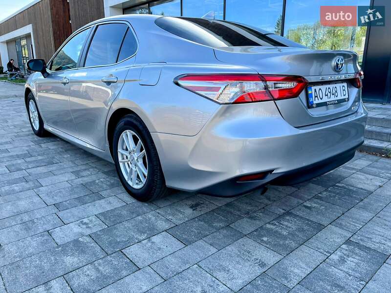 Седан Toyota Camry 2018 в Києві