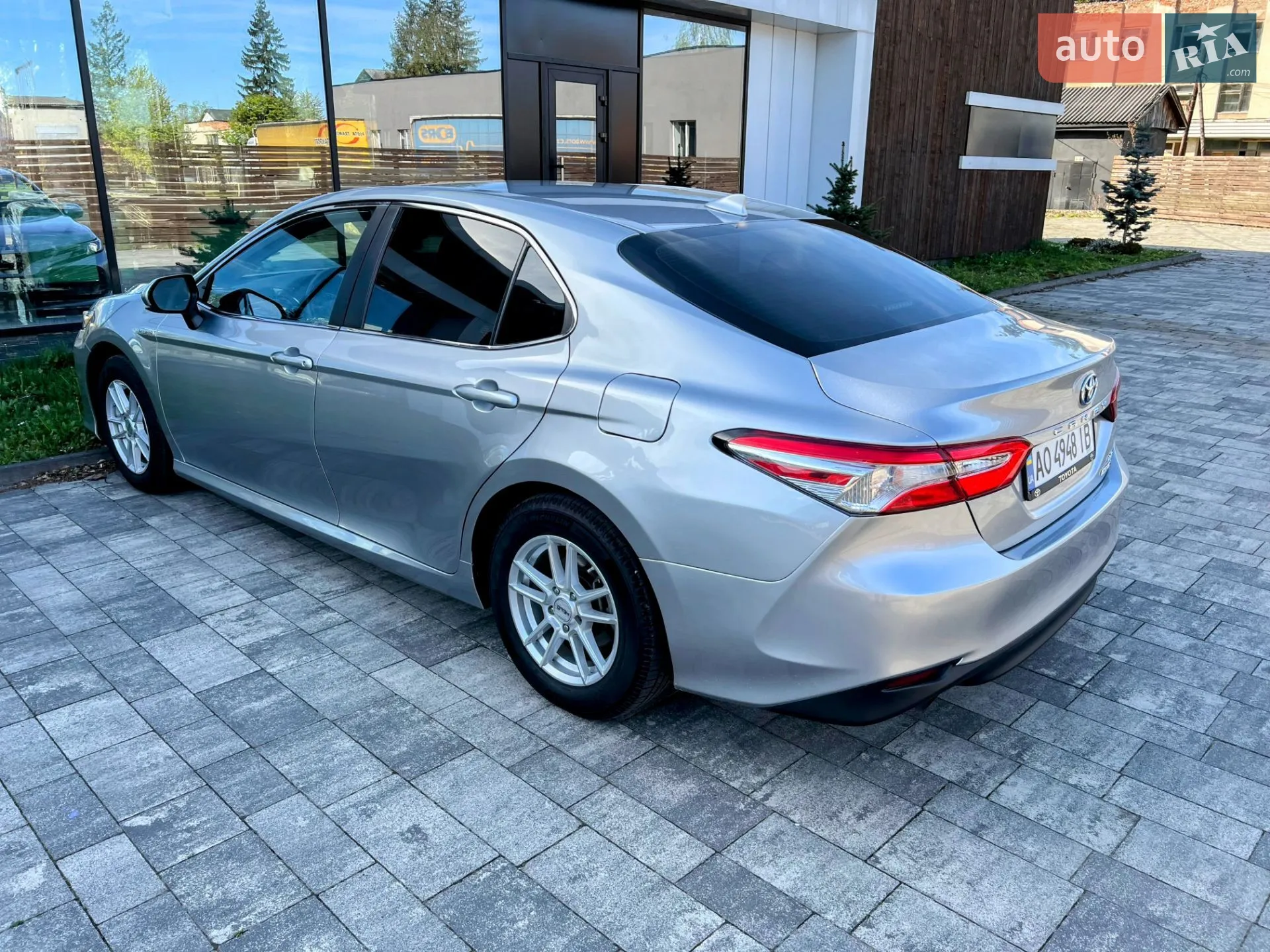 2018 Toyota Camry - мініатюра 16