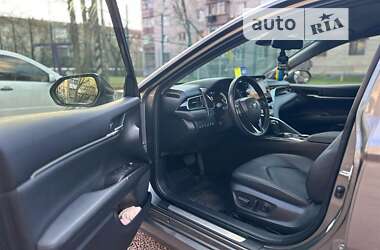 Седан Toyota Camry 2021 в Житомирі