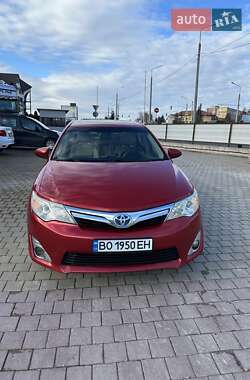 Седан Toyota Camry 2013 в Тернополе