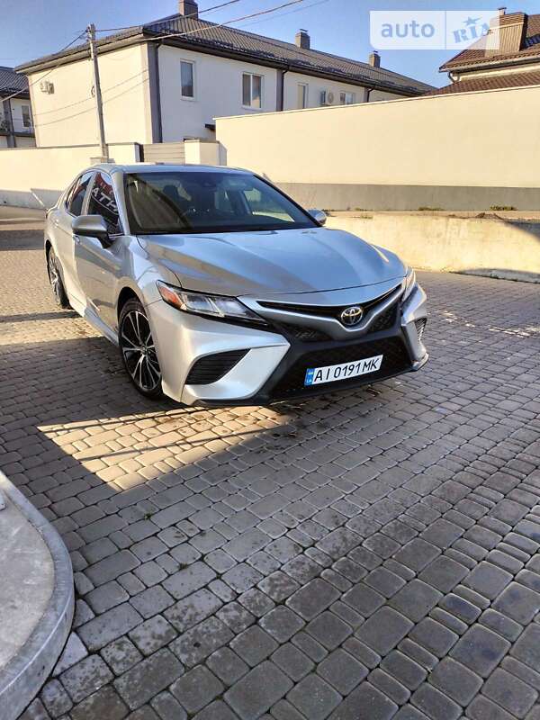 Седан Toyota Camry 2019 в Белой Церкви