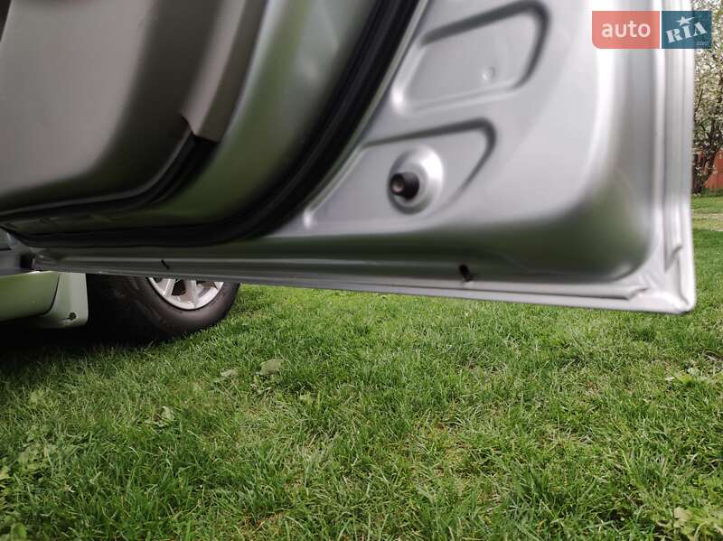 Седан Toyota Camry 2008 в Сумах