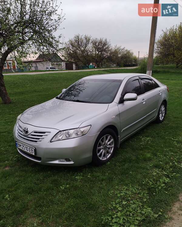 Седан Toyota Camry 2008 в Сумах