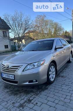 Седан Toyota Camry 2008 в Івано-Франківську