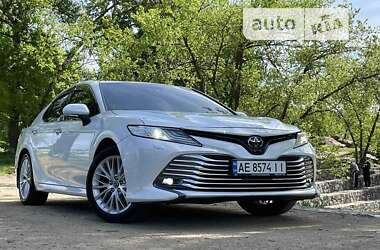 Седан Toyota Camry 2019 в Дніпрі