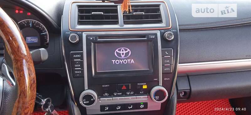 Седан Toyota Camry 2012 в Вараше