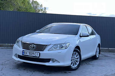 Седан Toyota Camry 2013 в Хмельницькому