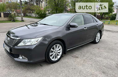 Седан Toyota Camry 2012 в Киеве