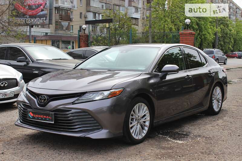 Toyota Camry 2018