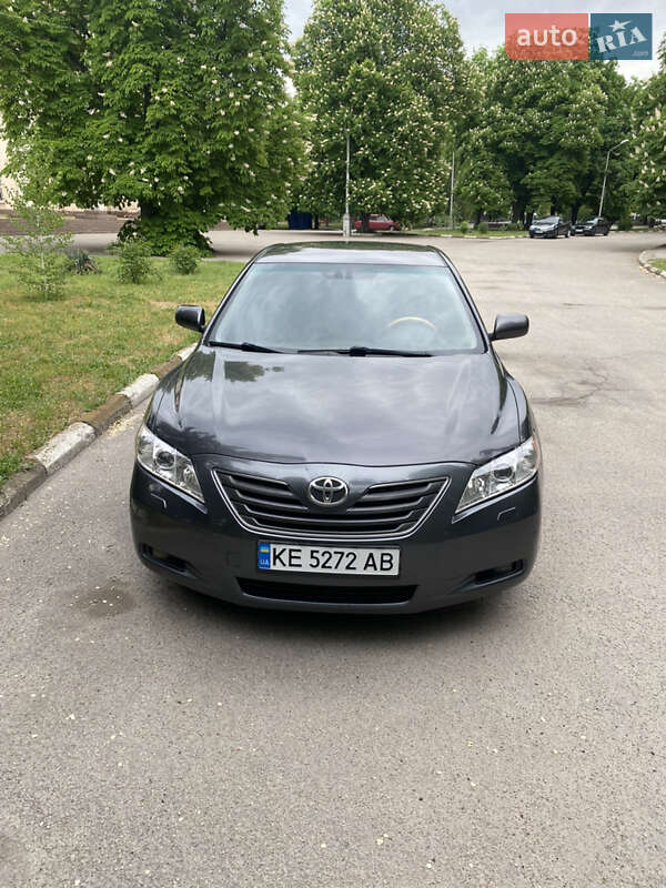 Седан Toyota Camry 2006 в Нікополі