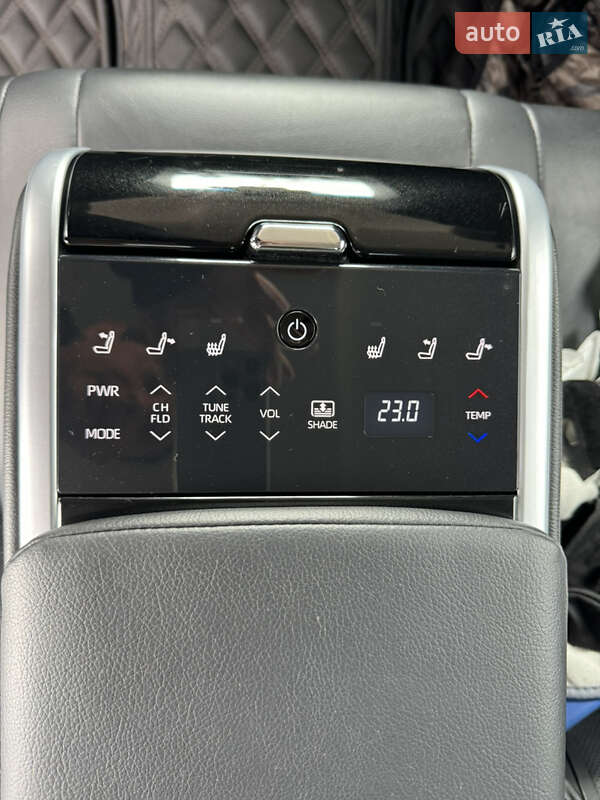 Седан Toyota Camry 2017 в Одессе