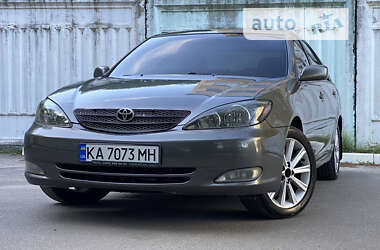 Седан Toyota Camry 2002 в Києві