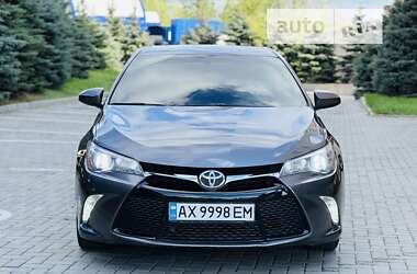 Седан Toyota Camry 2015 в Харькове