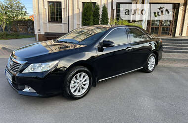 Седан Toyota Camry 2012 в Виннице