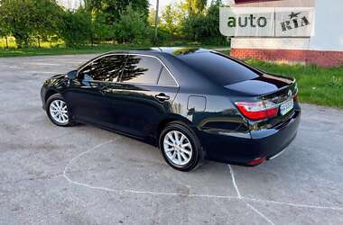 Седан Toyota Camry 2017 в Умані