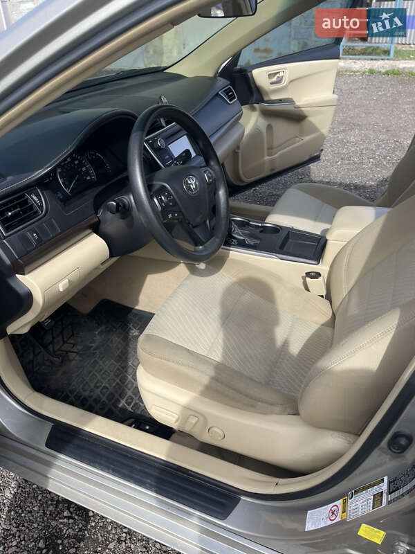 Седан Toyota Camry 2015 в Киеве фото 4 Седан Toyota Camry 2015 в Киеве