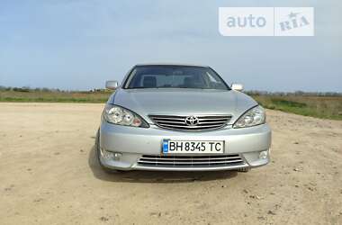 Седан Toyota Camry 2003 в Одессе