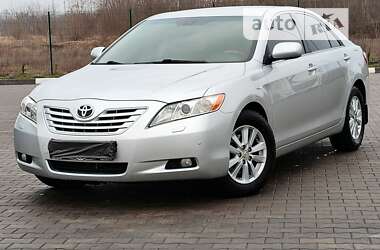 Седан Toyota Camry 2008 в Жовтих Водах