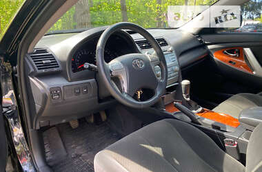 Седан Toyota Camry 2008 в Глухове