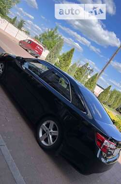 Седан Toyota Camry 2014 в Стрию