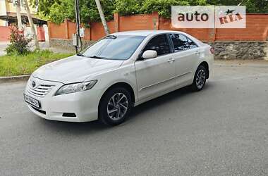 Седан Toyota Camry 2008 в Киеве