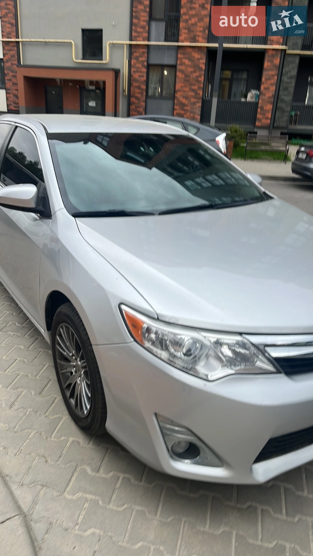 2014 Toyota Camry - мініатюра 2