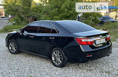 Седан Toyota Camry 2012 в Чернигове