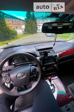 Седан Toyota Camry 2012 в Києві