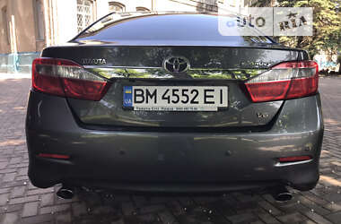 Седан Toyota Camry 2011 в Києві