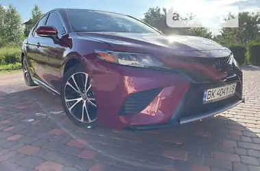 Toyota Camry 2017