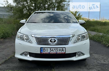 Седан Toyota Camry 2012 в Полтаве