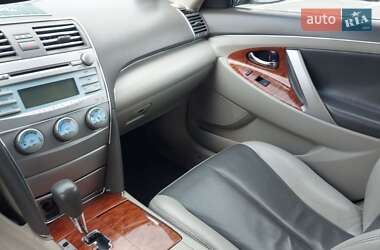 Седан Toyota Camry 2007 в Львове