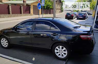 Седан Toyota Camry 2007 в Луцке