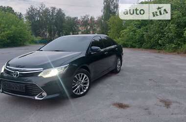 Седан Toyota Camry 2017 в Житомире