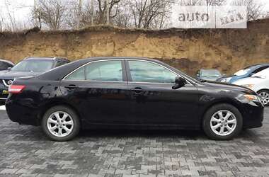 Седан Toyota Camry 2011 в Львове