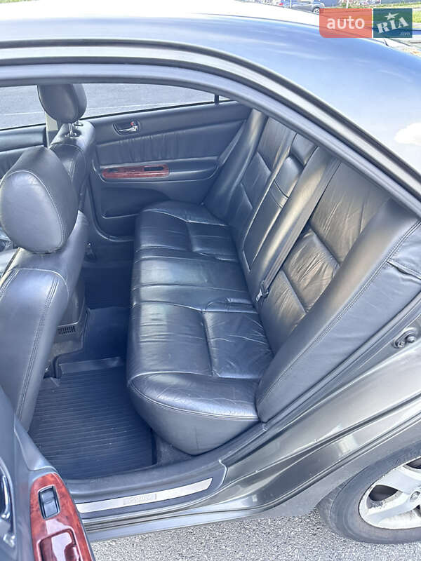 Седан Toyota Camry 2002 в Сумах