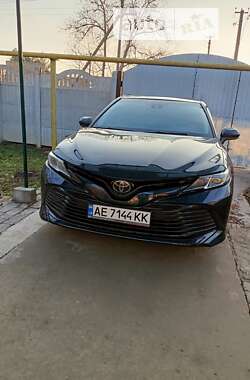 Седан Toyota Camry 2018 в Кривому Розі