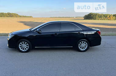 Седан Toyota Camry 2013 в Умані