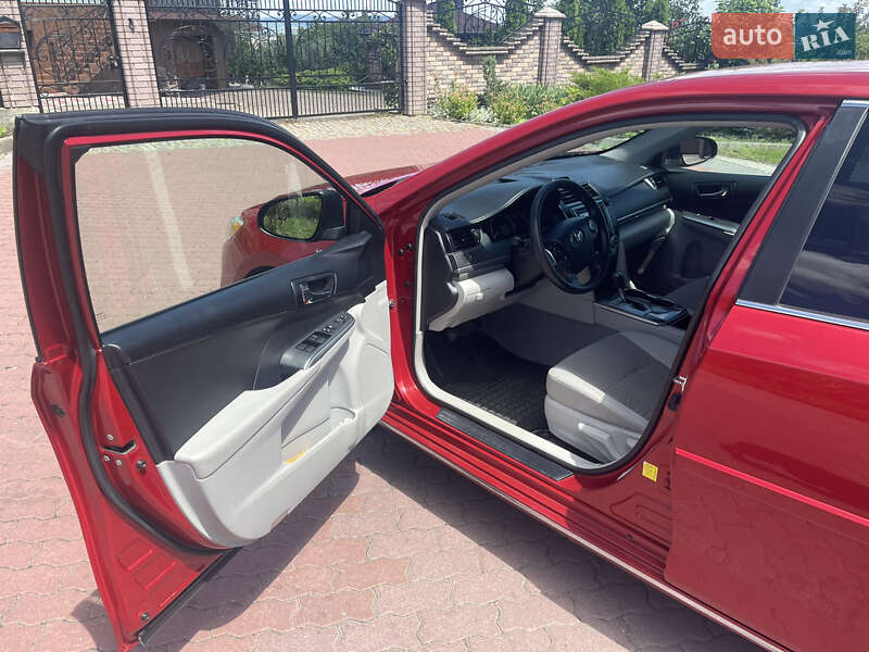 Седан Toyota Camry 2013 в Черновцах фото 6 Седан Toyota Camry 2013 в Черновцах