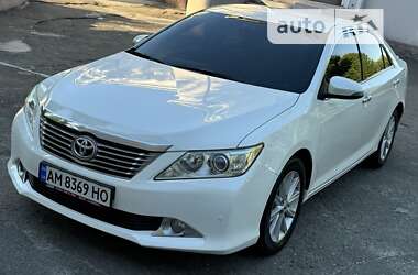 Седан Toyota Camry 2012 в Кам'янському