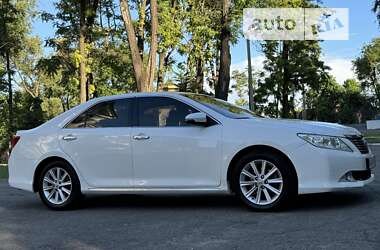 Седан Toyota Camry 2012 в Кам'янському