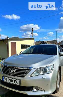 Седан Toyota Camry 2012 в Полтаві