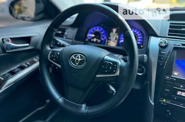 Седан Toyota Camry 2016 в Днепре