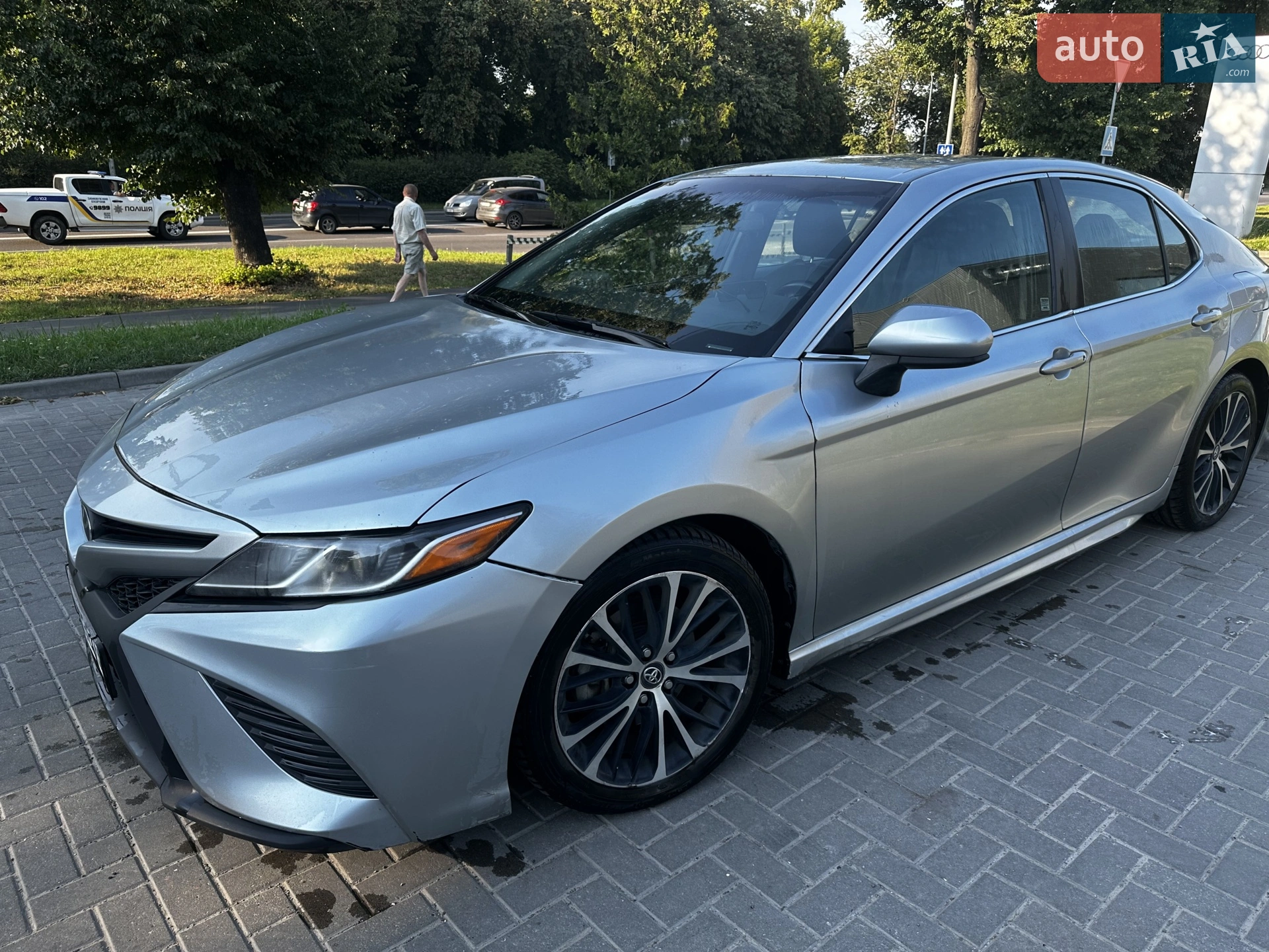 2018 Toyota Camry - мініатюра 2