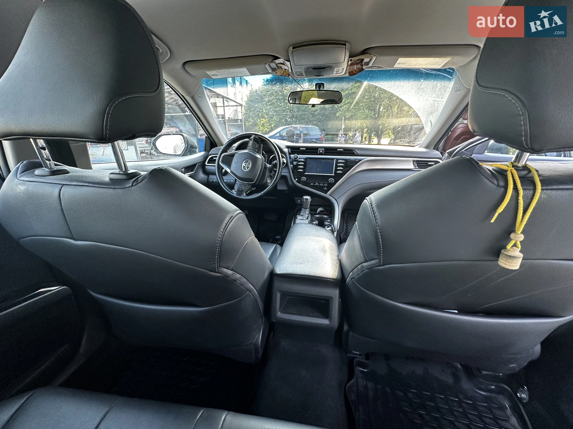 2018 Toyota Camry - мініатюра 12