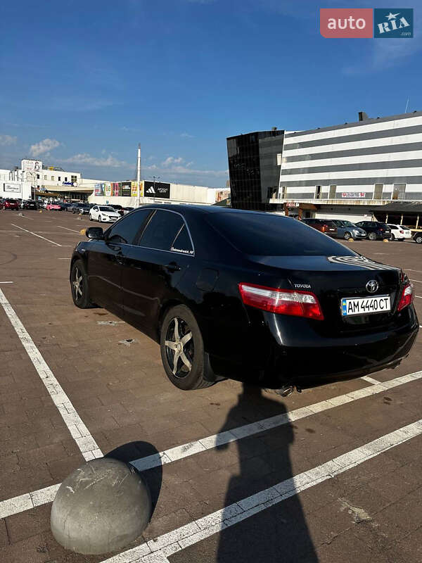 Седан Toyota Camry 2007 в Житомирі