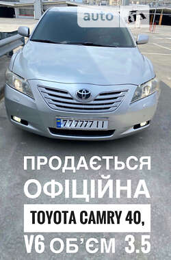 Седан Toyota Camry 2006 в Києві