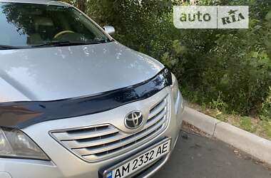 Седан Toyota Camry 2006 в Києві