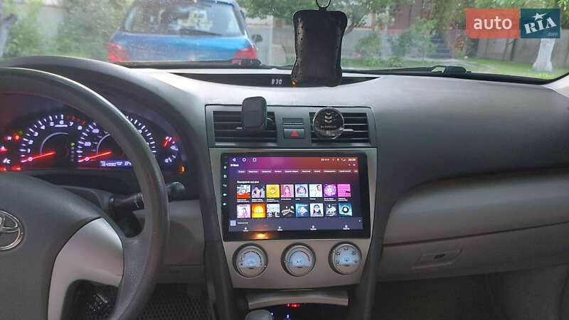 Седан Toyota Camry 2009 в Киеве