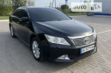 Седан Toyota Camry 2013 в 
